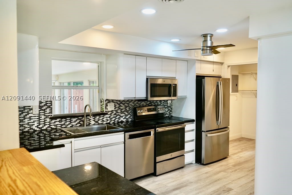 3404 Barton Rd, Pompano Beach FL 33062