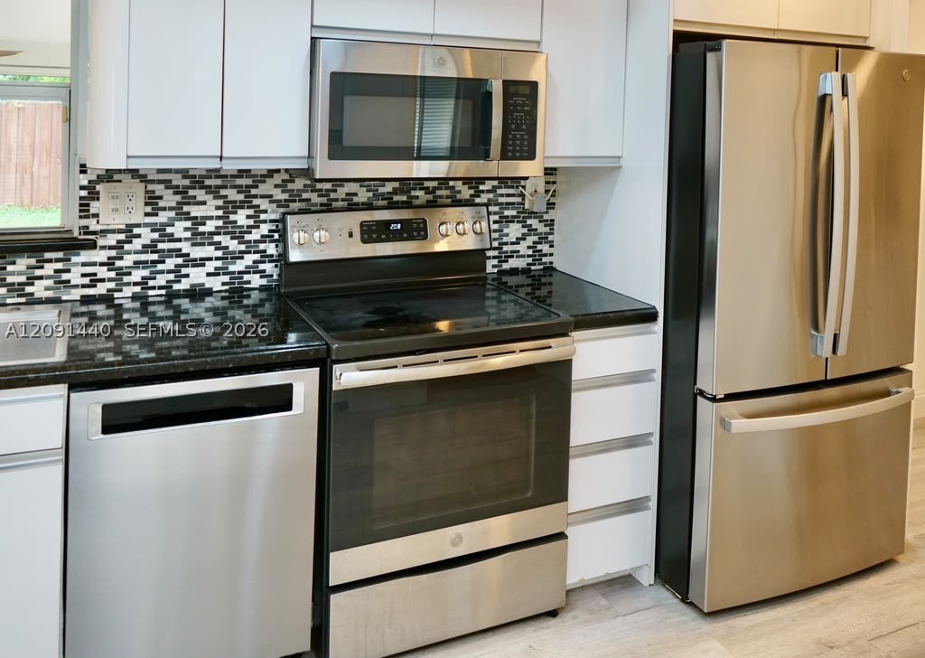 3404 Barton Rd, Pompano Beach FL 33062