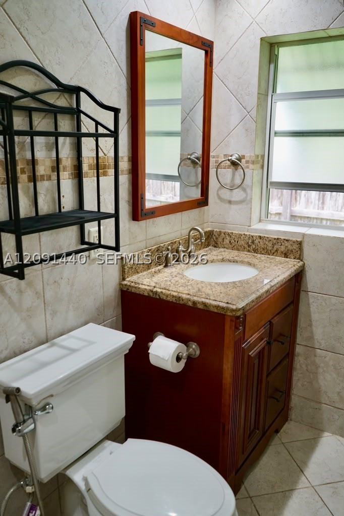 3404 Barton Rd, Pompano Beach FL 33062