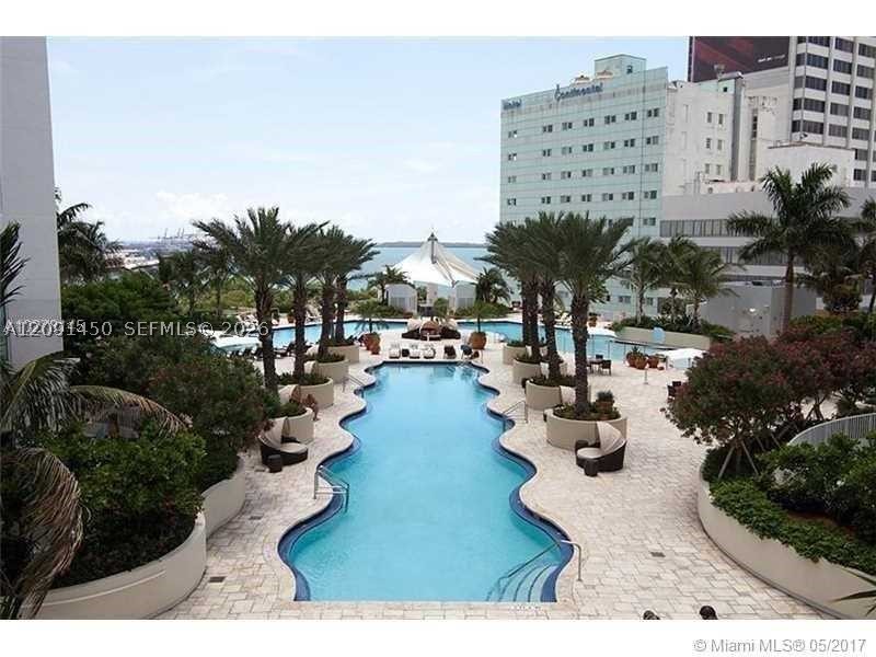 Miami FL 33132 - A12091450