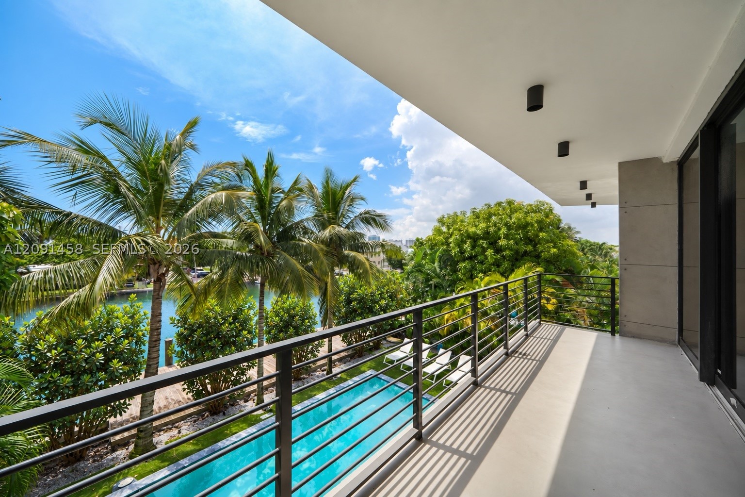 770 S Shore Dr, Miami Beach FL 33141