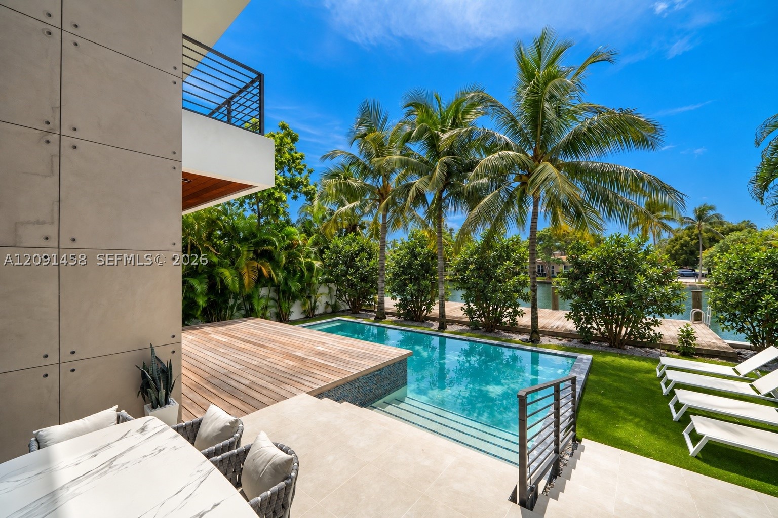 770 S Shore Dr, Miami Beach FL 33141