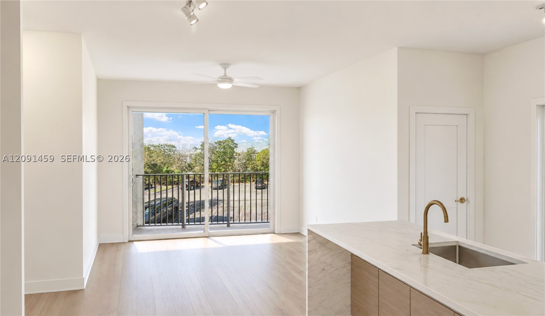 6861 SW 44th St #309, Miami FL 33155