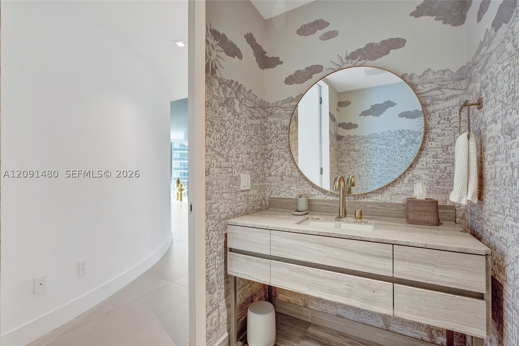 18975 Collins Ave #704, Sunny Isles Beach FL 33160