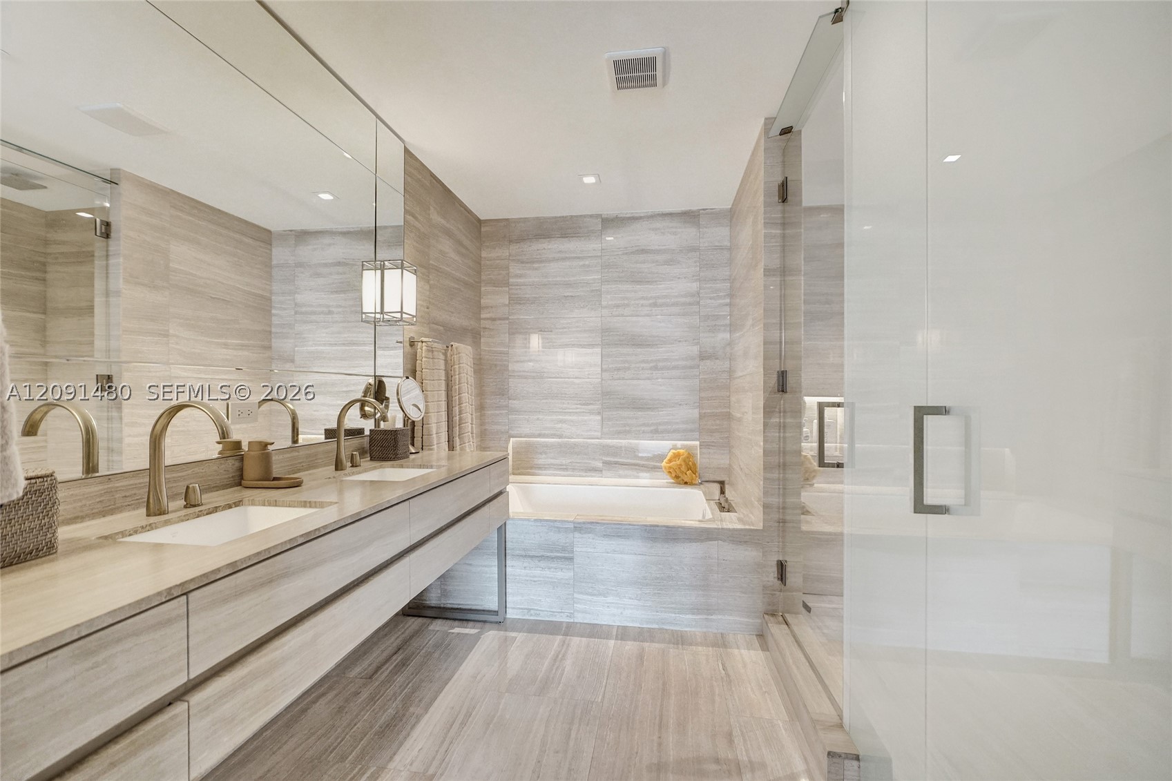 18975 Collins Ave #704, Sunny Isles Beach FL 33160