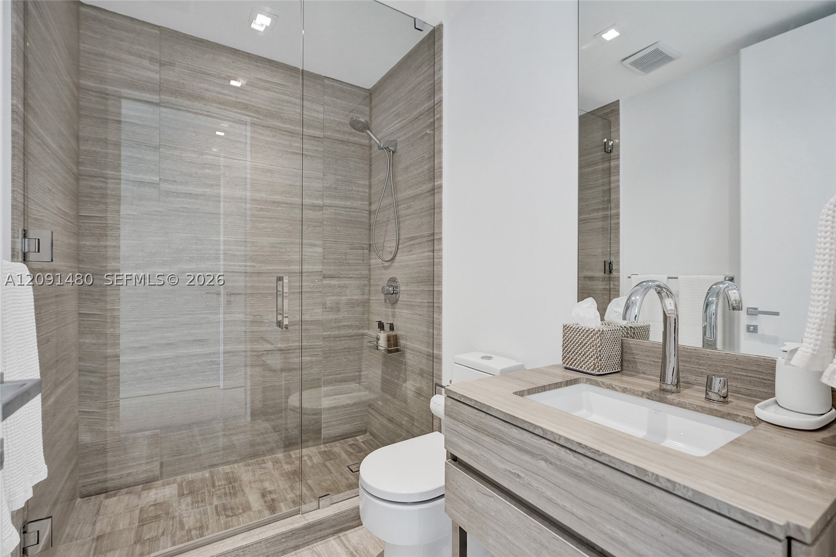 18975 Collins Ave #704, Sunny Isles Beach FL 33160