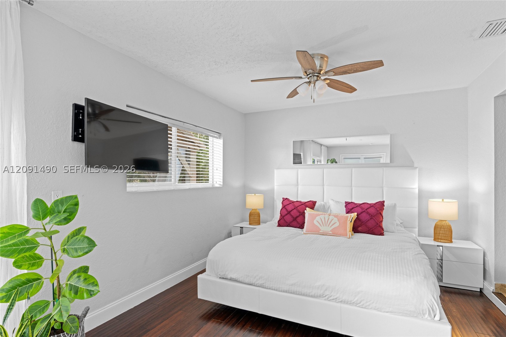 1841 SE 6th St, Pompano Beach FL 33060