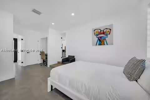 315 NW 40th St, Miami FL 33127