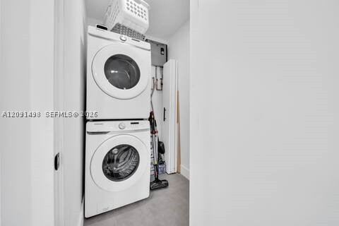 315 NW 40th St, Miami FL 33127