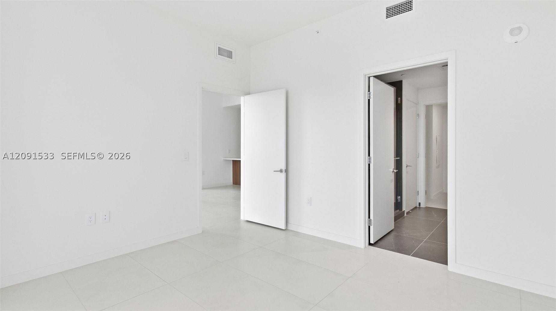 1400 Biscayne Blvd #2902, Miami FL 33132