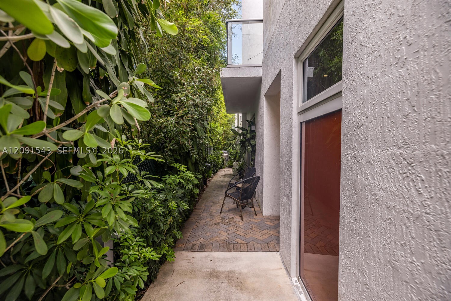 455 NE 39th St #103, Miami FL 33137
