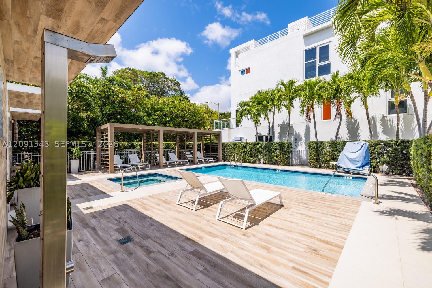 455 NE 39th St #103, Miami FL 33137