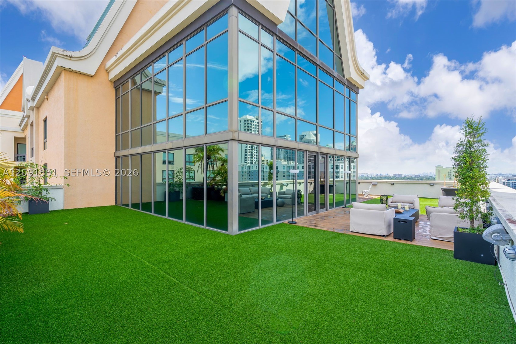 100 N Federal Hwy #1, Fort Lauderdale FL 33301