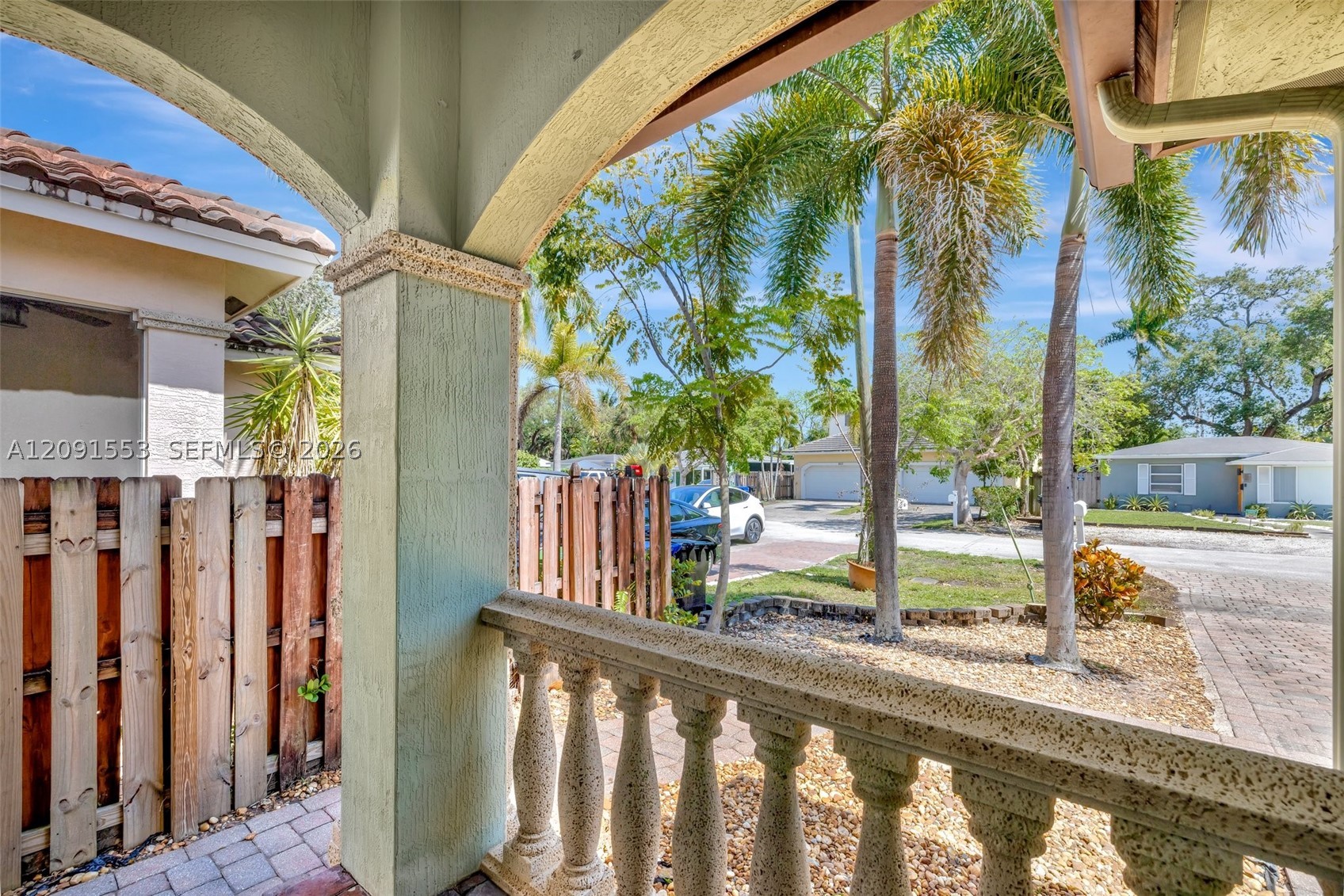 853 SW 11th Ct, Fort Lauderdale FL 33315