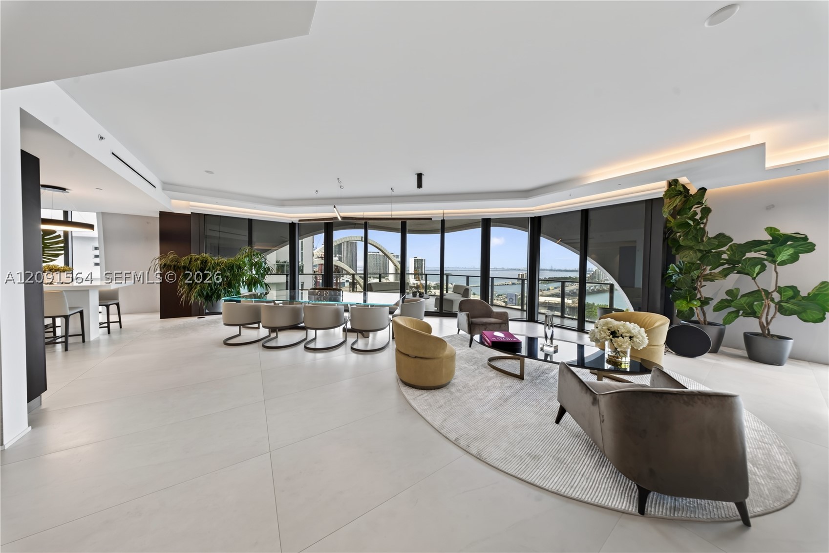 1000 NE Biscayne Blvd #2202, Miami FL 33132