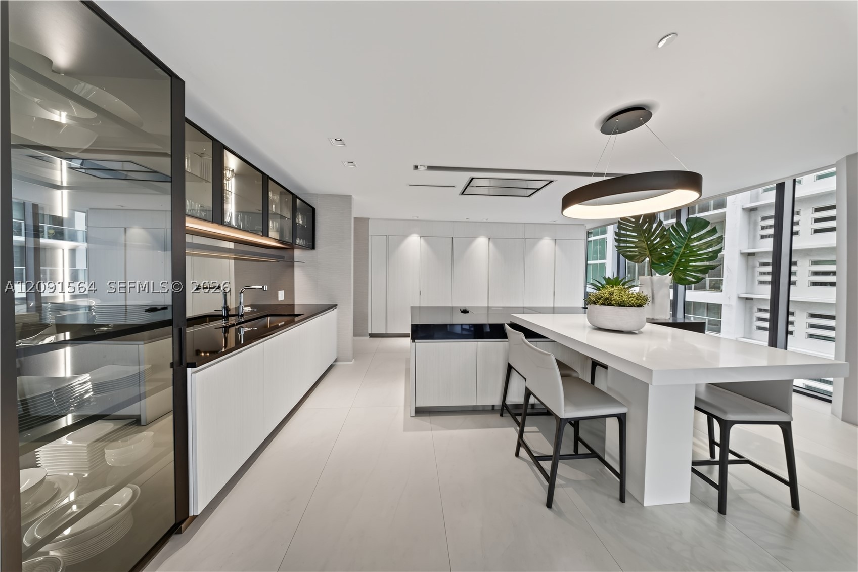 1000 NE Biscayne Blvd #2202, Miami FL 33132