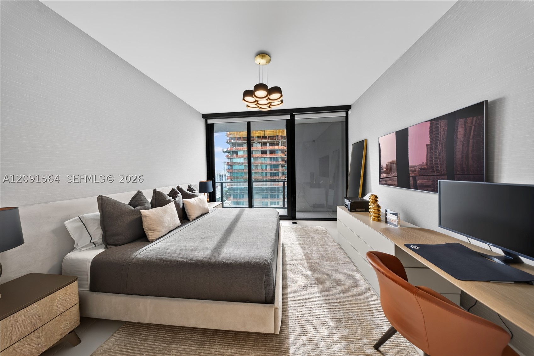 1000 NE Biscayne Blvd #2202, Miami FL 33132