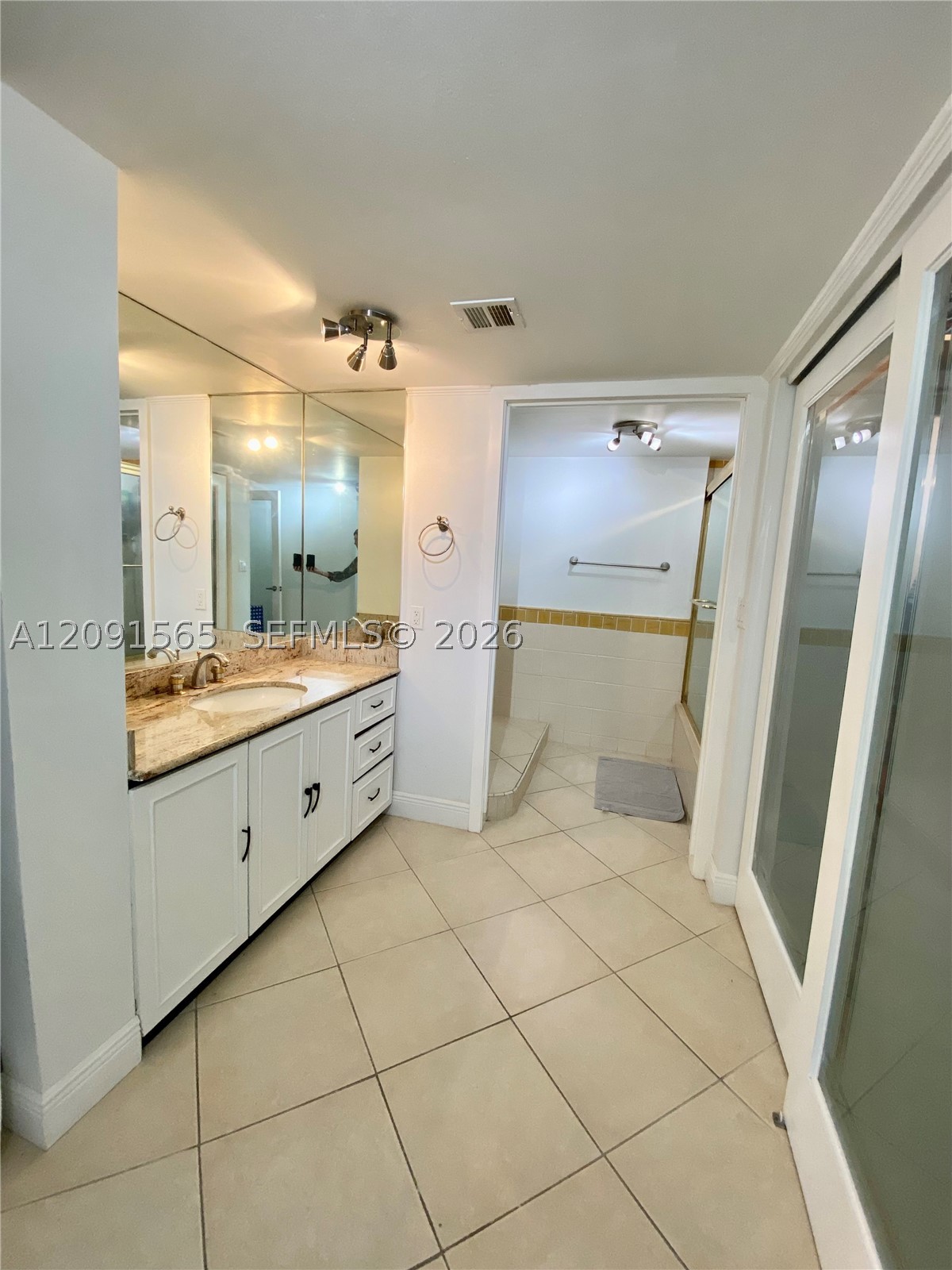 1541 Brickell Ave #A1401, Miami FL 33129