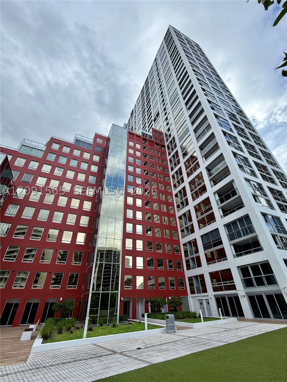 1541 Brickell Ave #A1401, Miami FL 33129