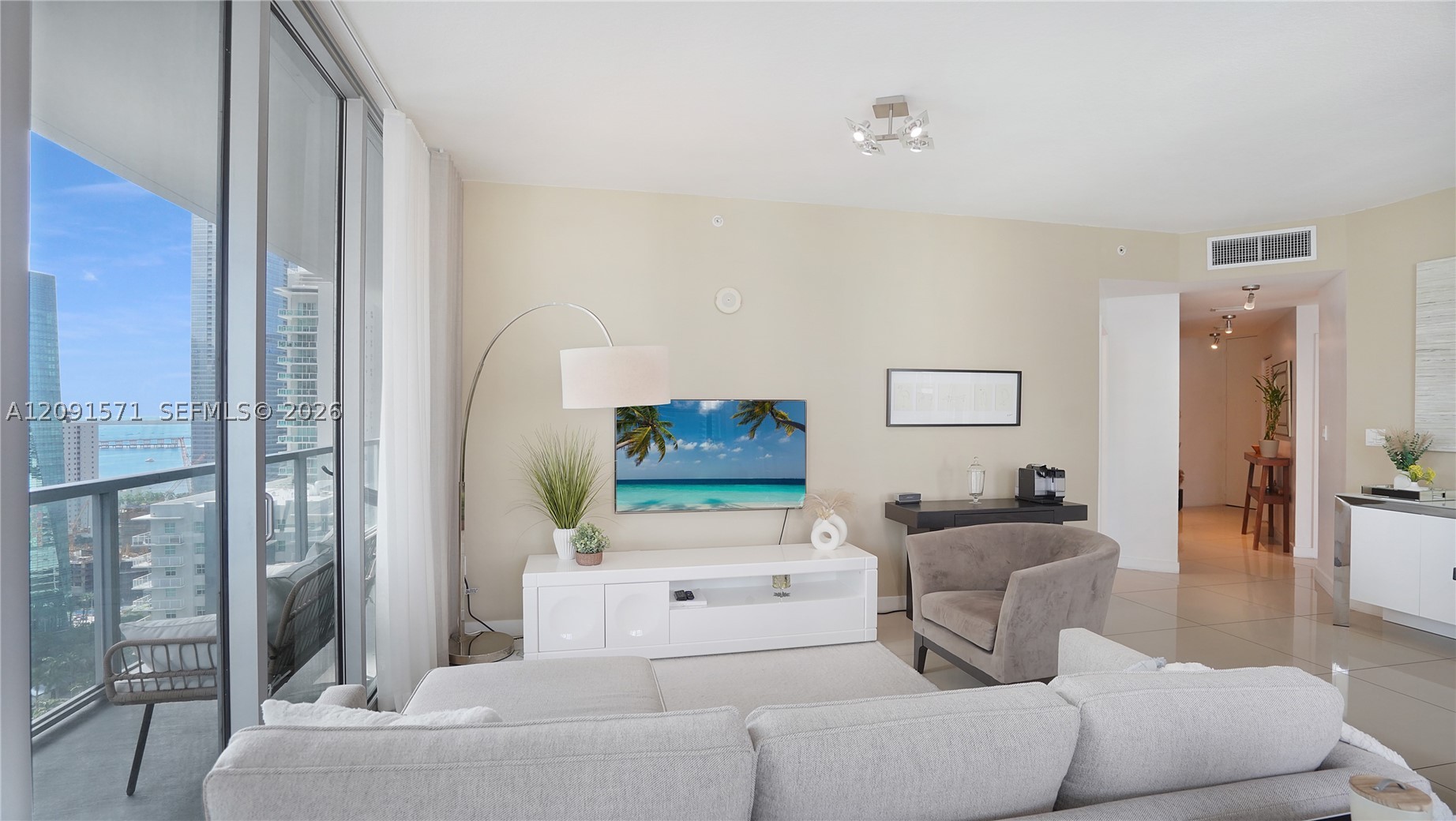 1111 SW 1st Ave #3220-N, Miami FL 33130