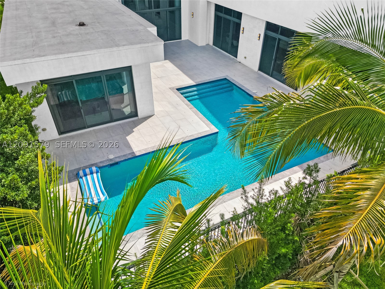 16629 BOTANIKO DR, Weston FL 33326