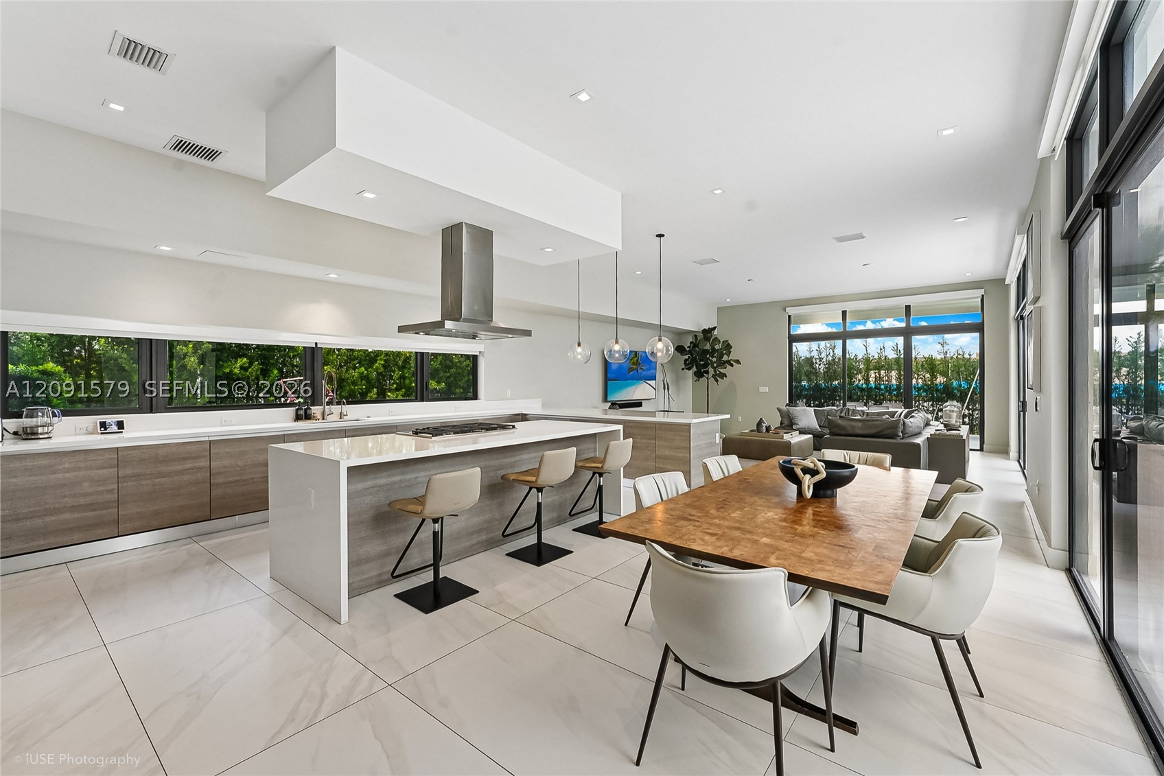 16629 BOTANIKO DR, Weston FL 33326