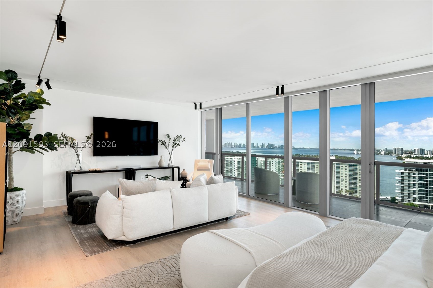 6799 Collins Ave #LPH02, Miami Beach FL 33141
