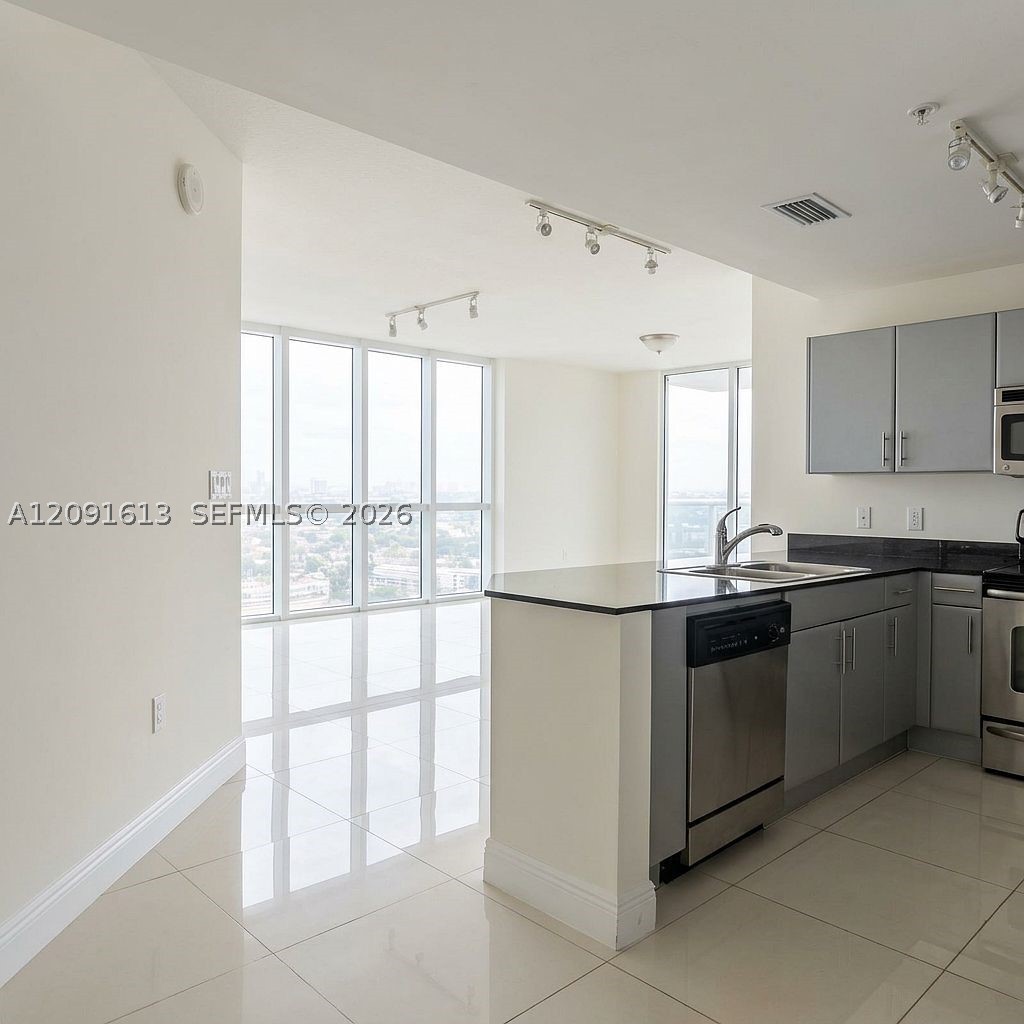 1871 NW S River Dr #2003, Miami FL 33125