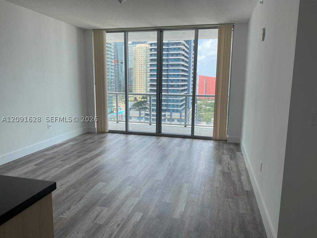 79 SW 12th St #2403-S, Miami FL 33130
