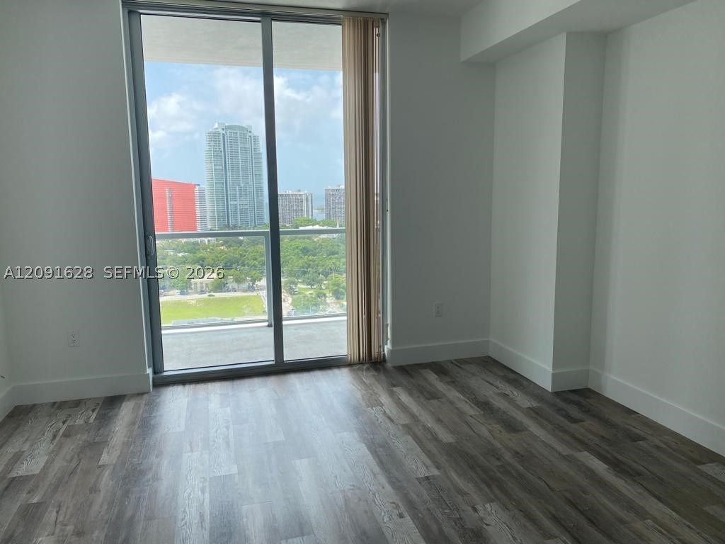 79 SW 12th St #2403-S, Miami FL 33130