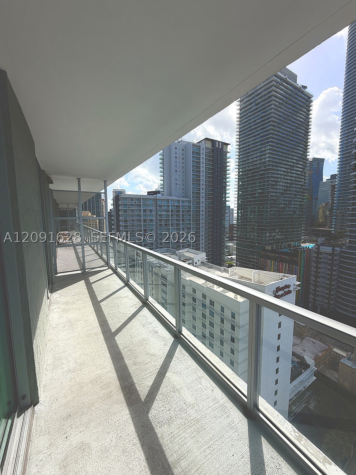79 SW 12th St #2403-S, Miami FL 33130