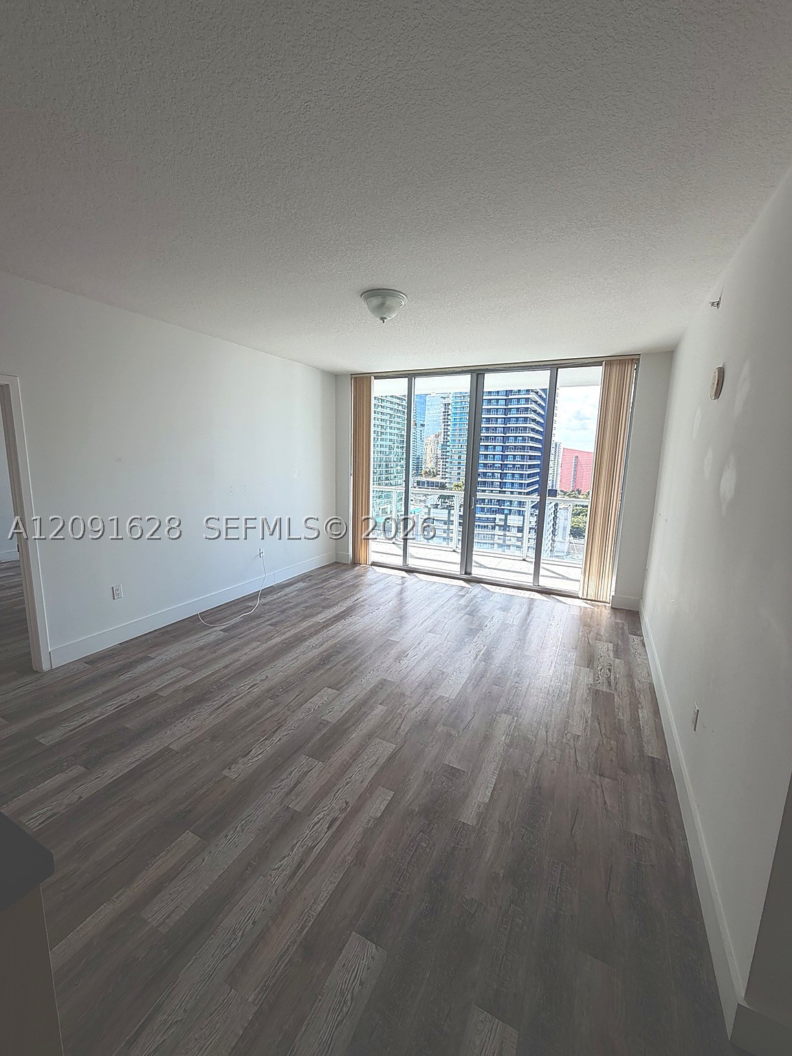 79 SW 12th St #2403-S, Miami FL 33130