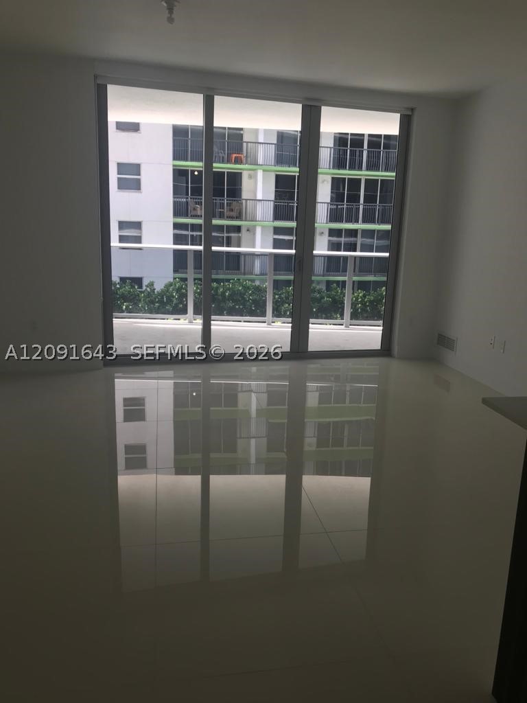 488 NE 18th St #1504, Miami FL 33132
