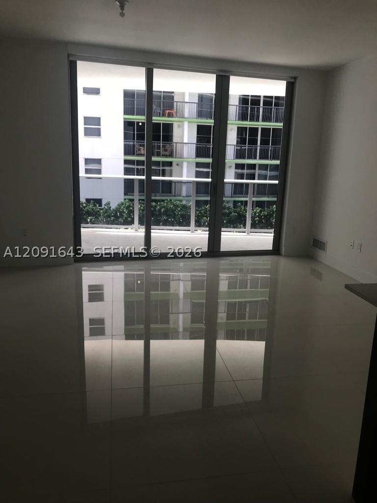 488 NE 18th St #1504, Miami FL 33132