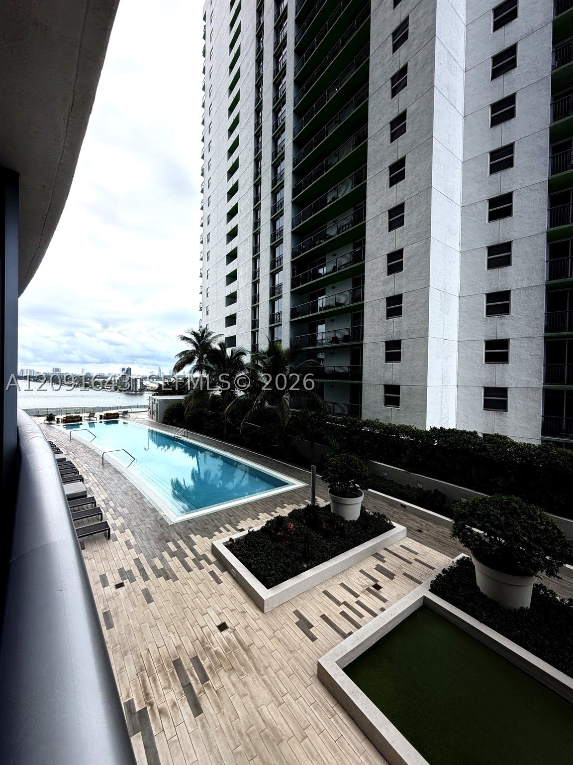 488 NE 18th St #1504, Miami FL 33132