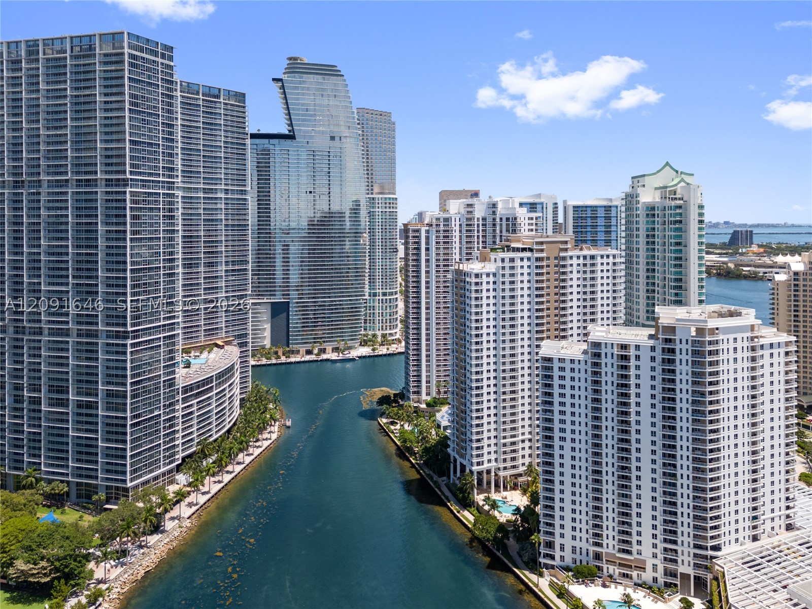801 Brickell Key Blvd #1512, Miami FL 33131