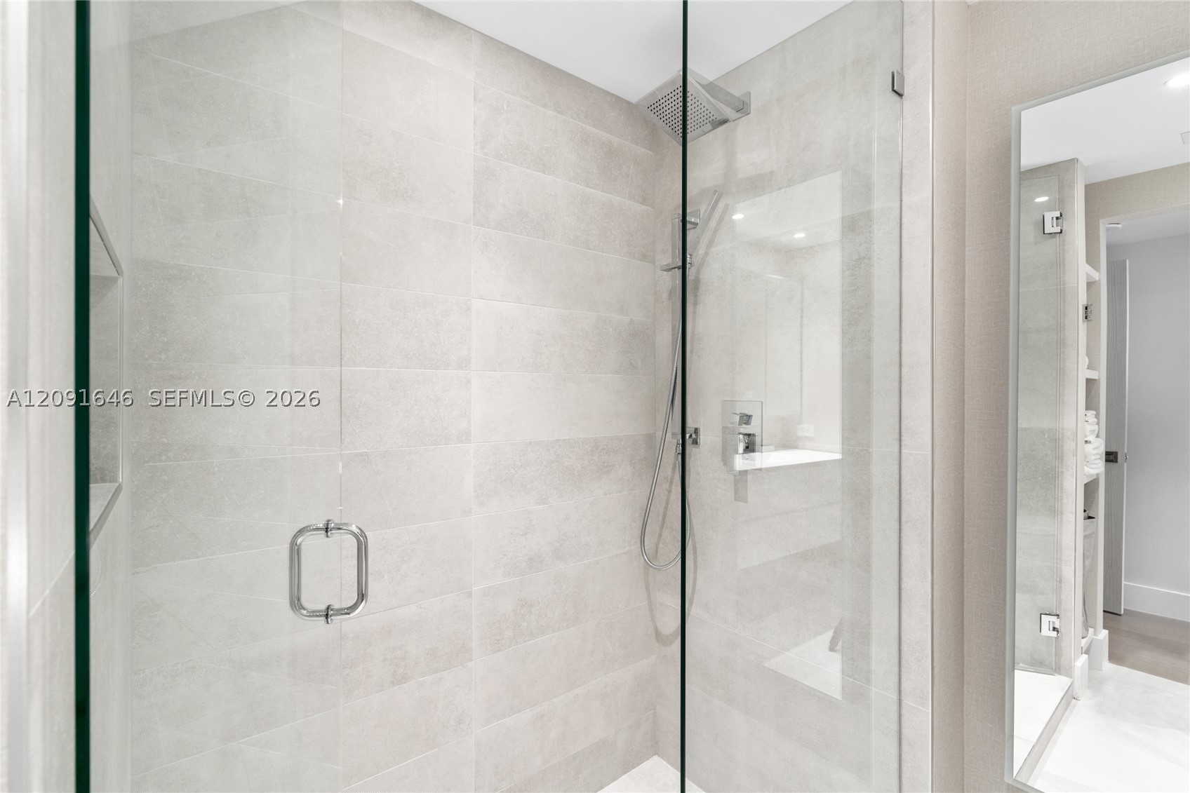 801 Brickell Key Blvd #1512, Miami FL 33131