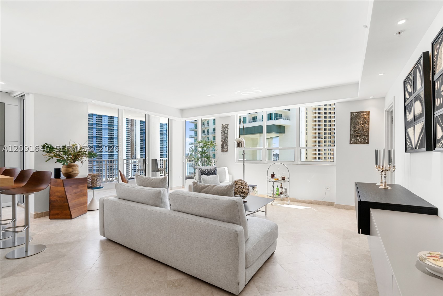 801 Brickell Key Blvd #1512, Miami FL 33131