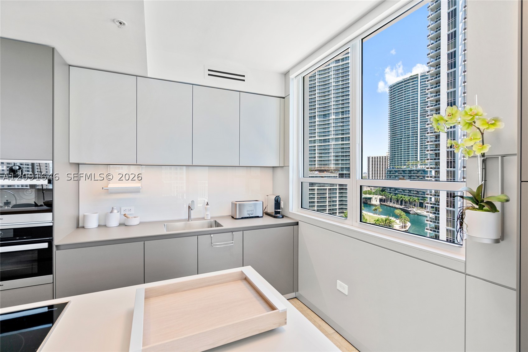 801 Brickell Key Blvd #1512, Miami FL 33131