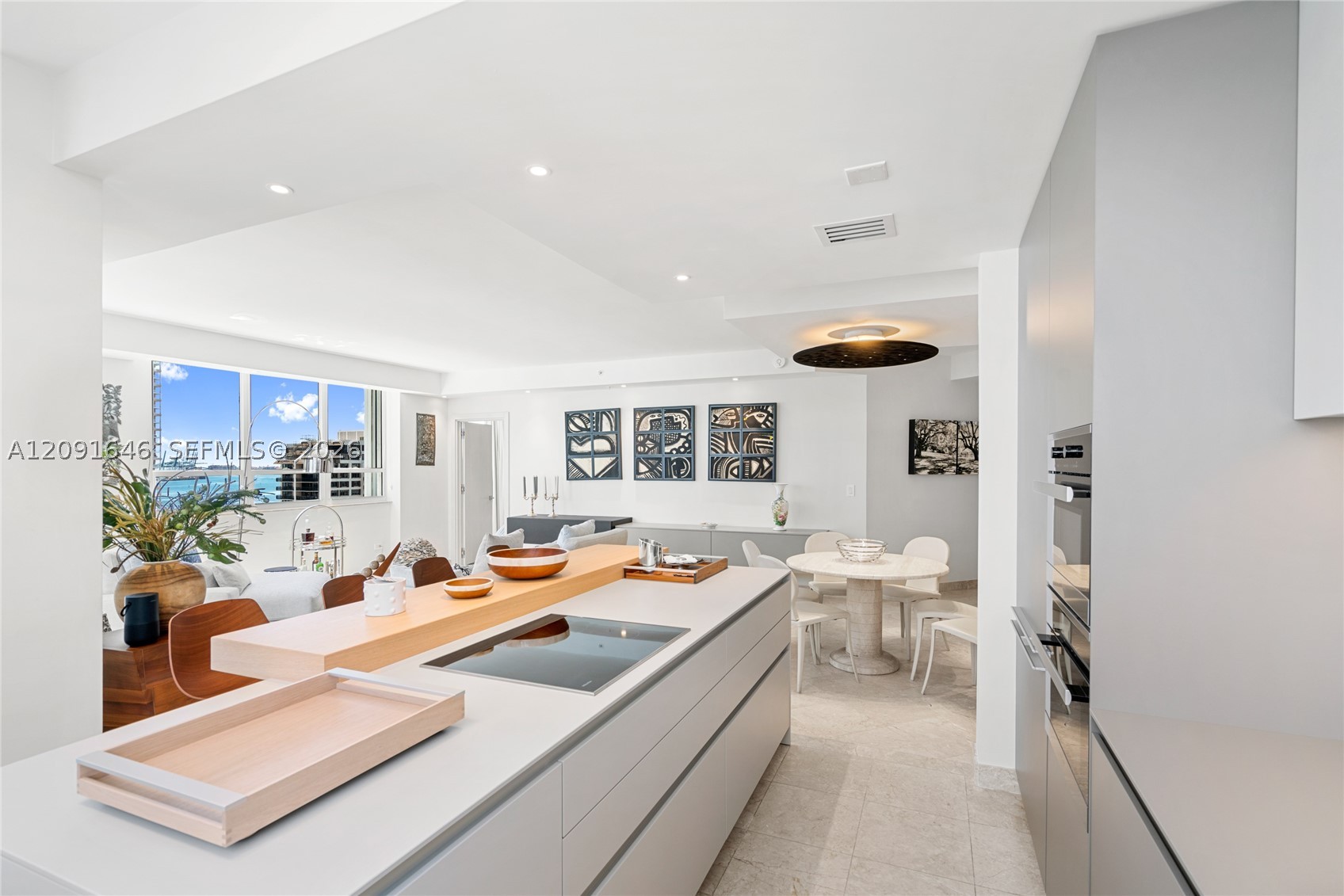 801 Brickell Key Blvd #1512, Miami FL 33131
