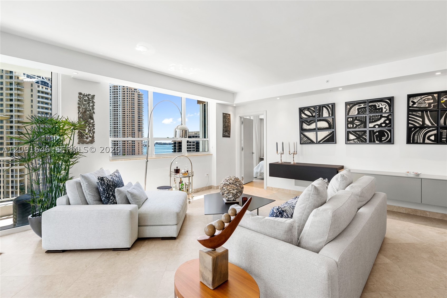 801 Brickell Key Blvd #1512, Miami FL 33131