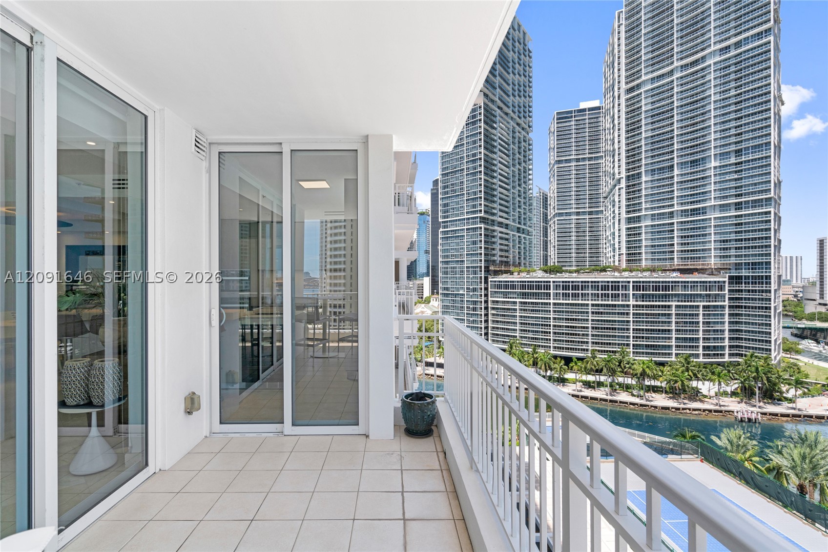 801 Brickell Key Blvd #1512, Miami FL 33131