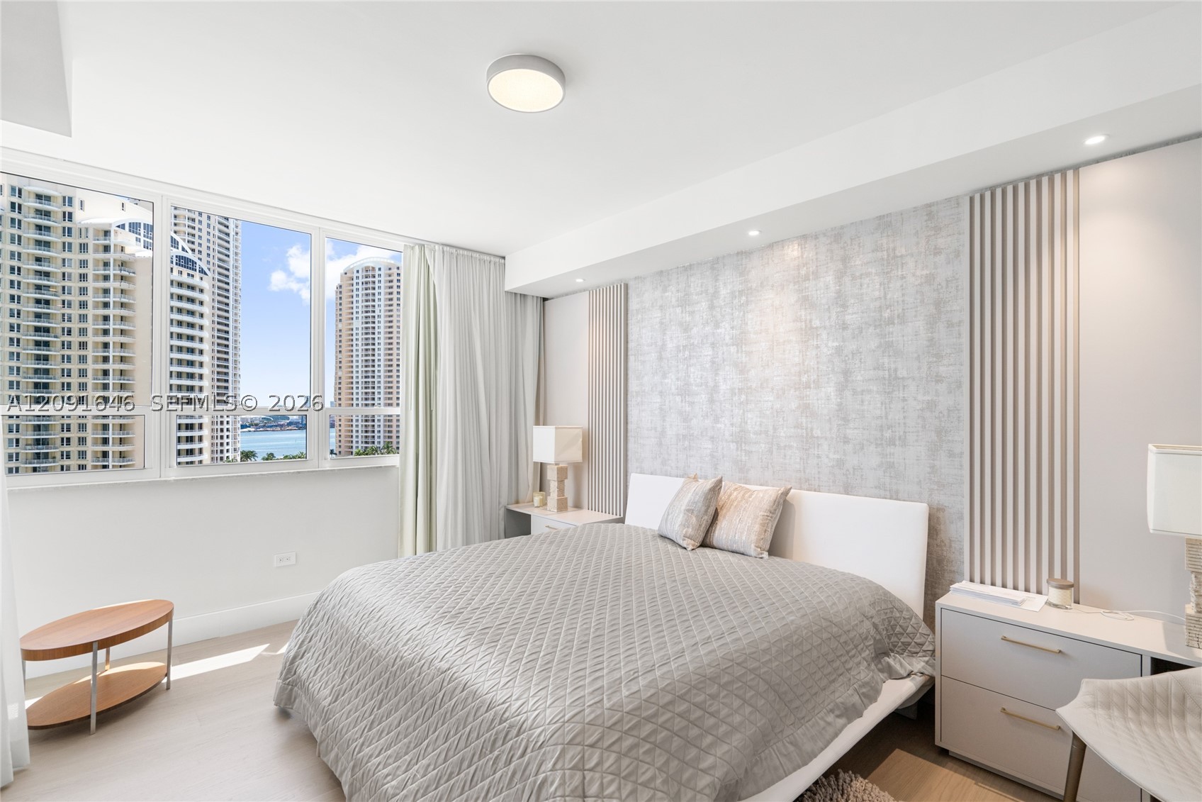 801 Brickell Key Blvd #1512, Miami FL 33131