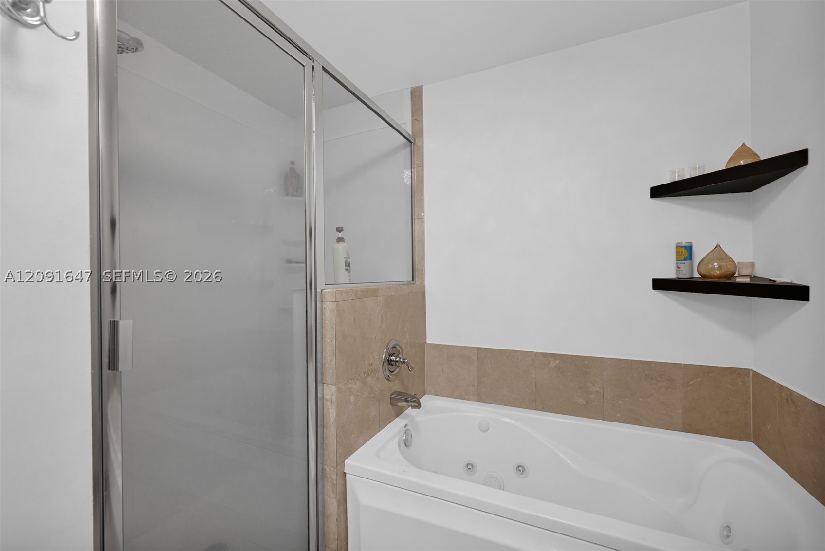 357 Almeria Ave #606, Coral Gables FL 33134
