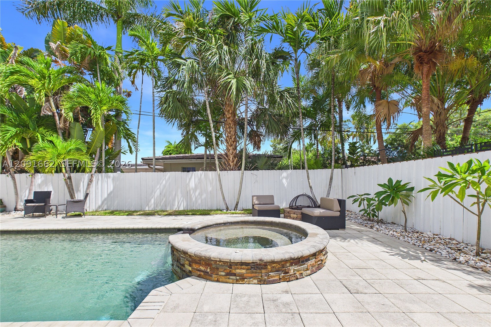 2801 NE 21st Ct, Fort Lauderdale FL 33305