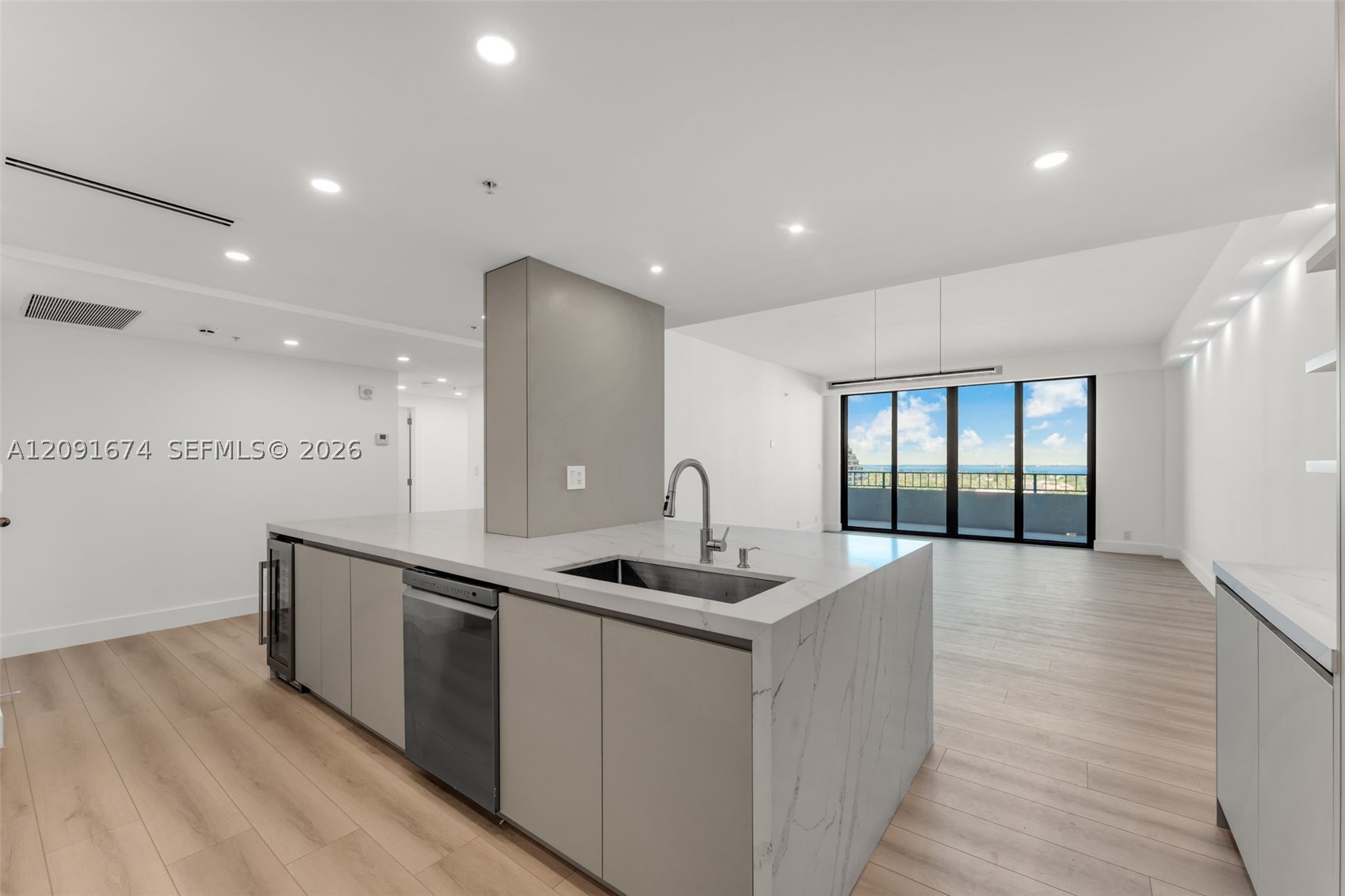 251 Crandon Blvd #904, Key Biscayne FL 33149