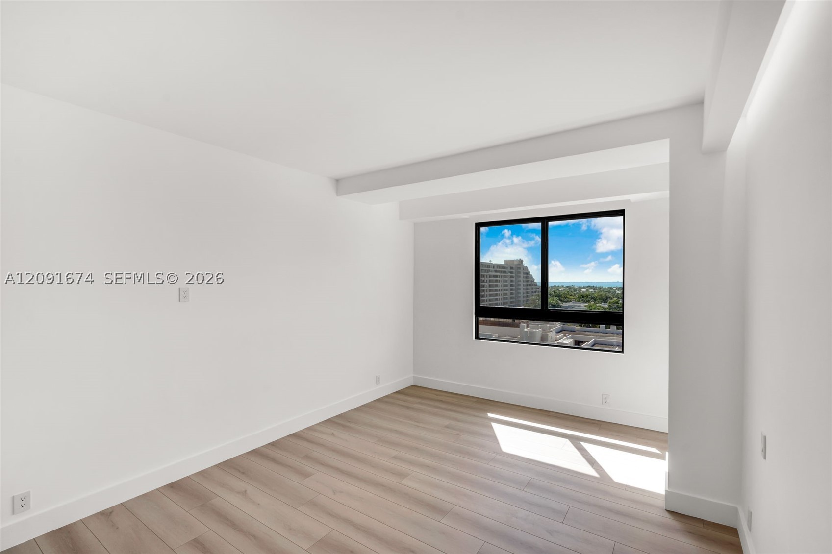 251 Crandon Blvd #904, Key Biscayne FL 33149