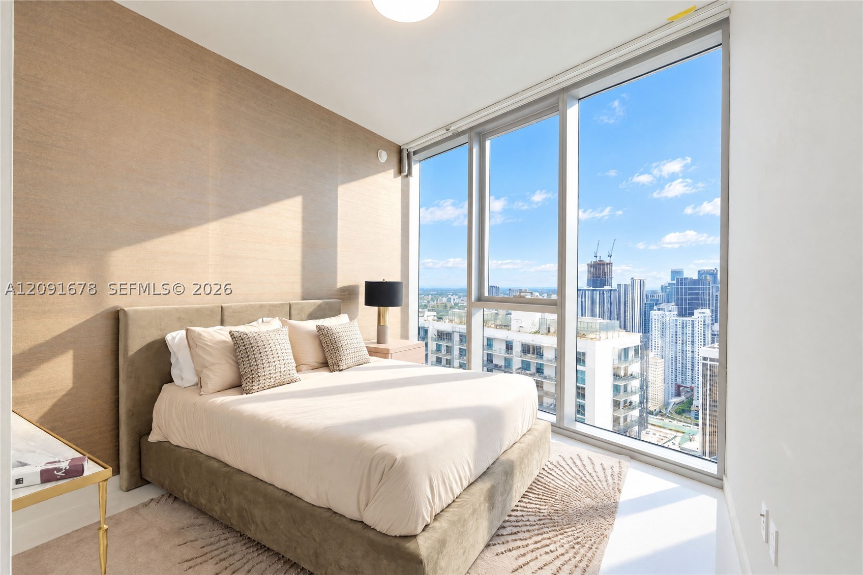 Miami FL 33131 - A12091678