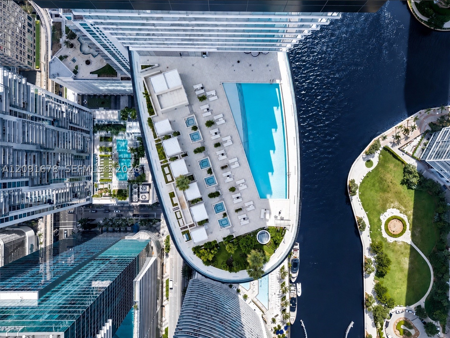 300 Biscayne Blvd Way #4701E, Miami FL 33131