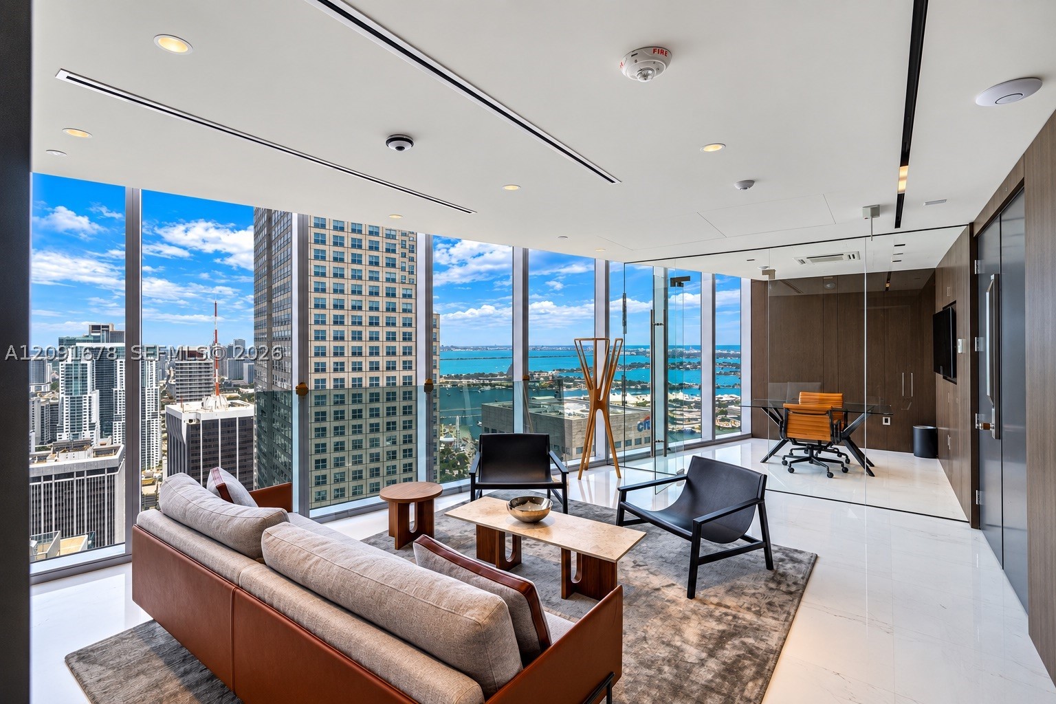 300 Biscayne Blvd Way #4701E, Miami FL 33131